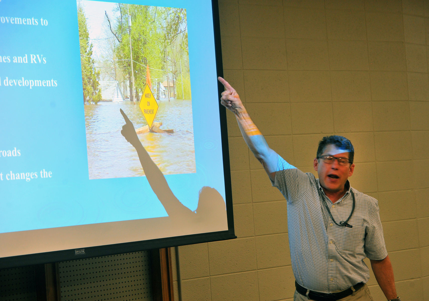Flooding task force assembled by Davenport Mayor Frank Klipsch